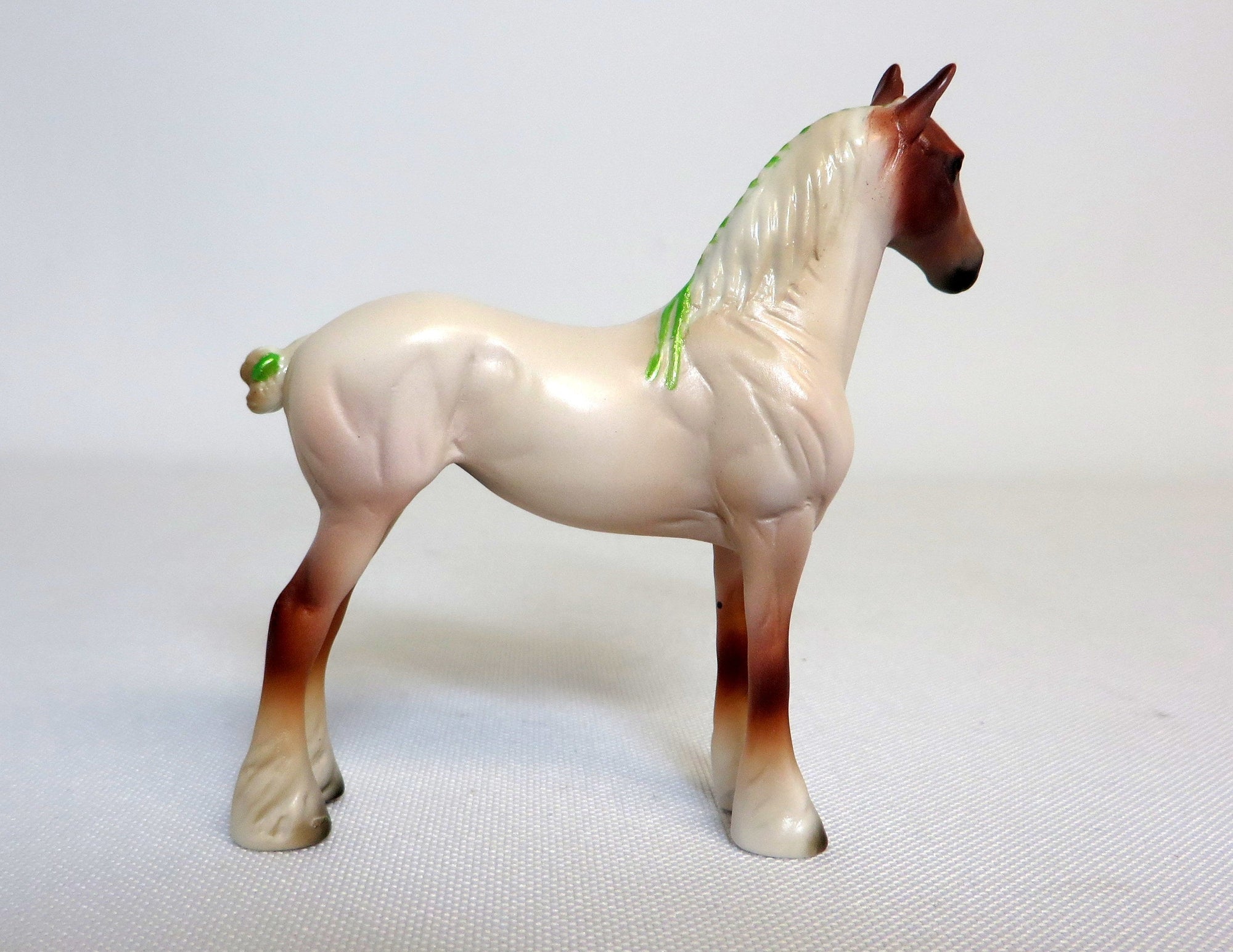 WYNNIE -LE-15 MINI ME STRAWBERRY ROAN STANDING RAFT CHIP SHCF 2019