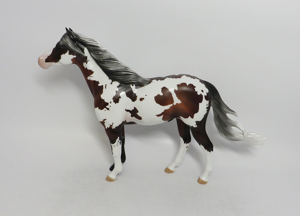 CONCHO - OOAK SILVER BAY PINTO MUSTANG MODEL HORSE