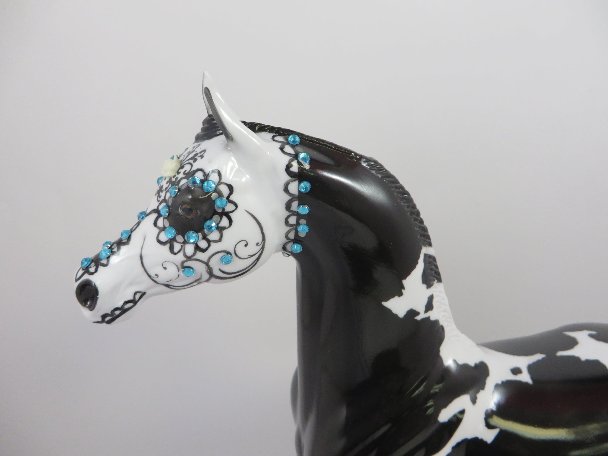 CALLUNA-OOAK ARABIAN SUGAR SKULL DECORATOR BY DAWN QUICK 9/6/19