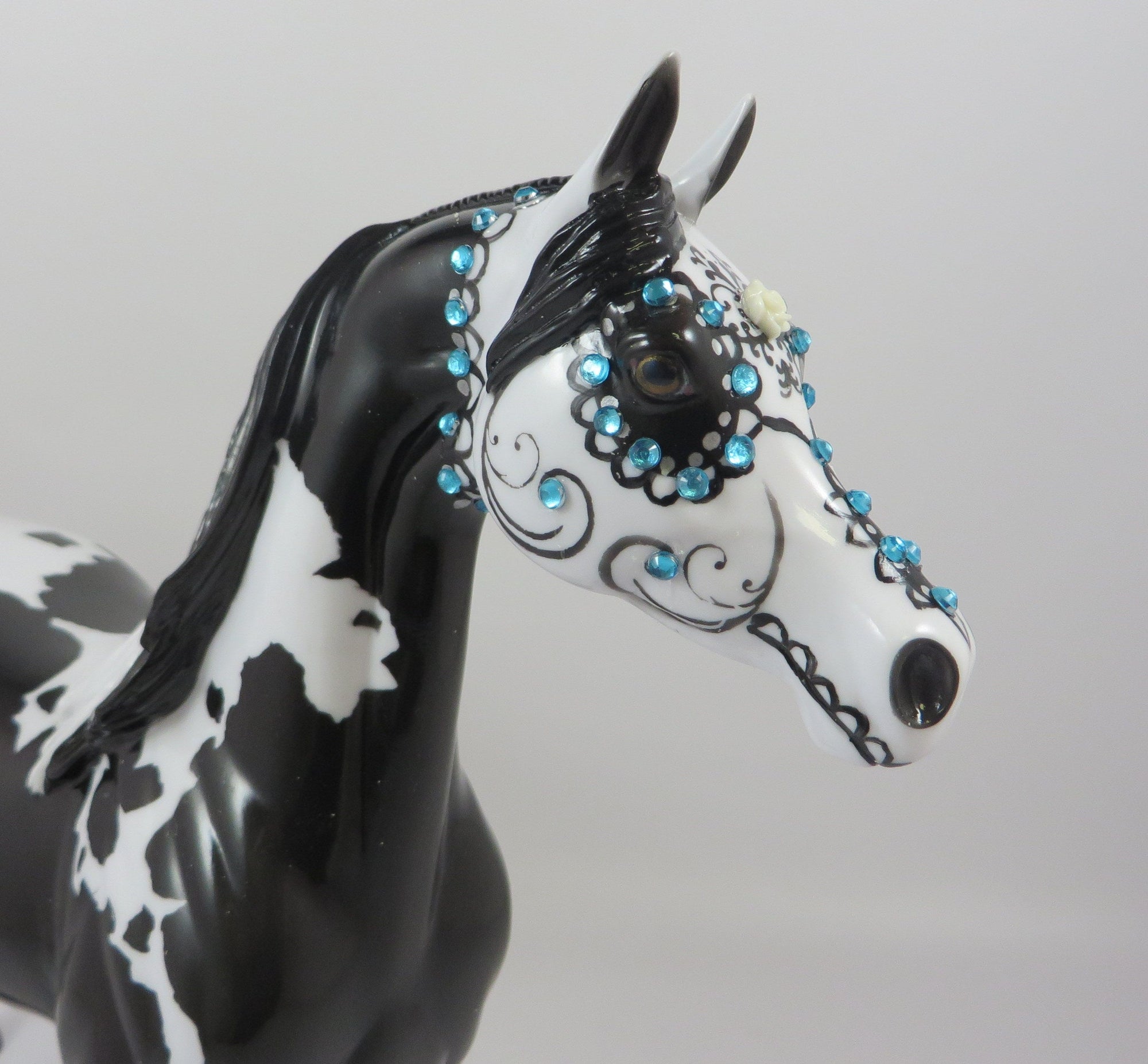 CALLUNA-OOAK ARABIAN SUGAR SKULL DECORATOR BY DAWN QUICK 9/6/19