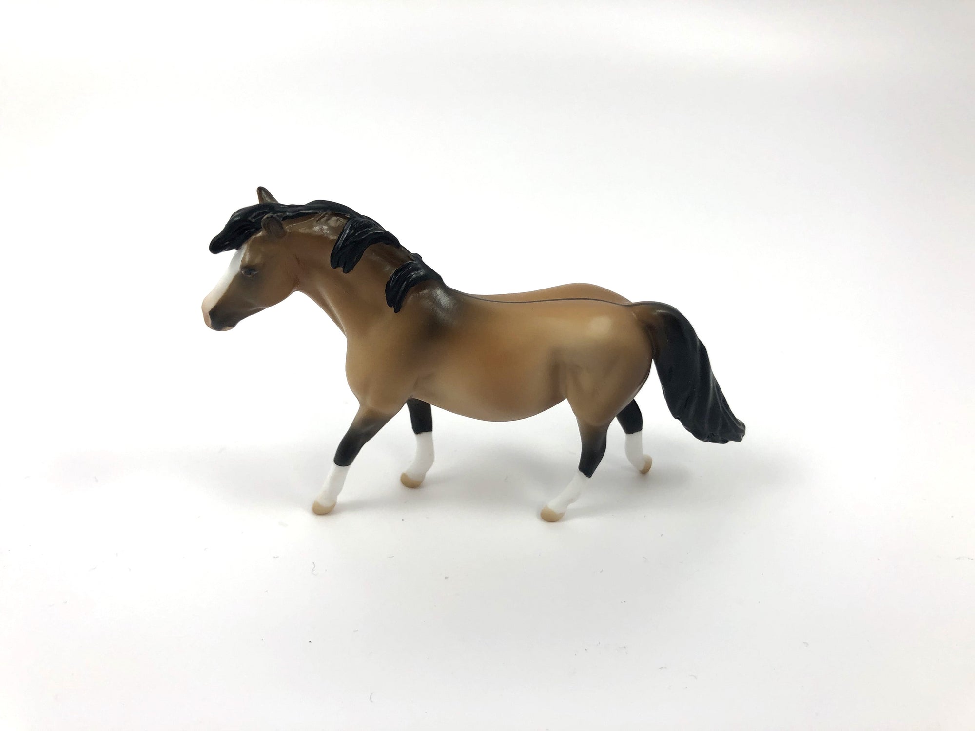 RETRO-OOAK BUCKSKIN PONY CHIP SHCF19