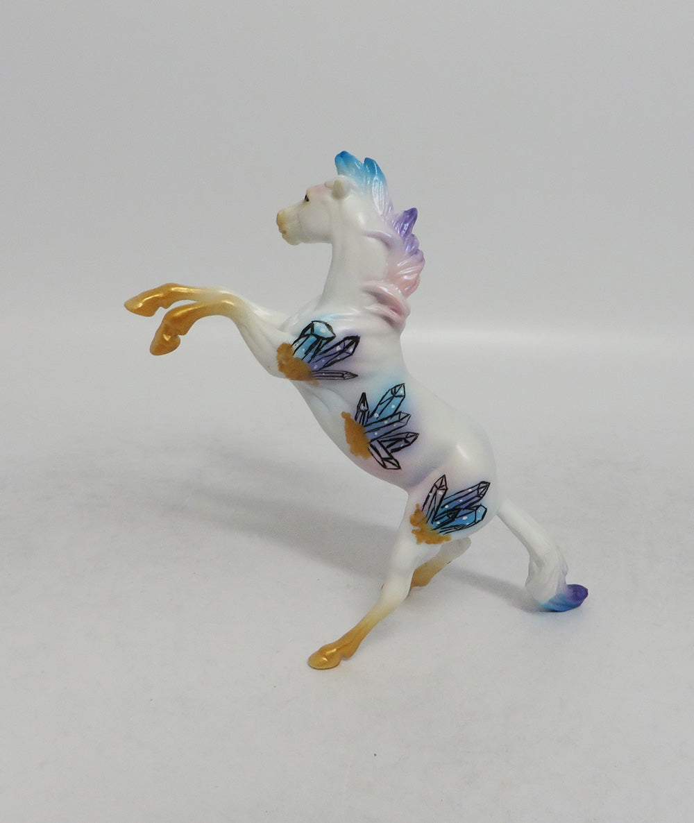 CRYSTAL- OOAK REARING CHIP DECORATOR BY JAS FANNING LHS 2018