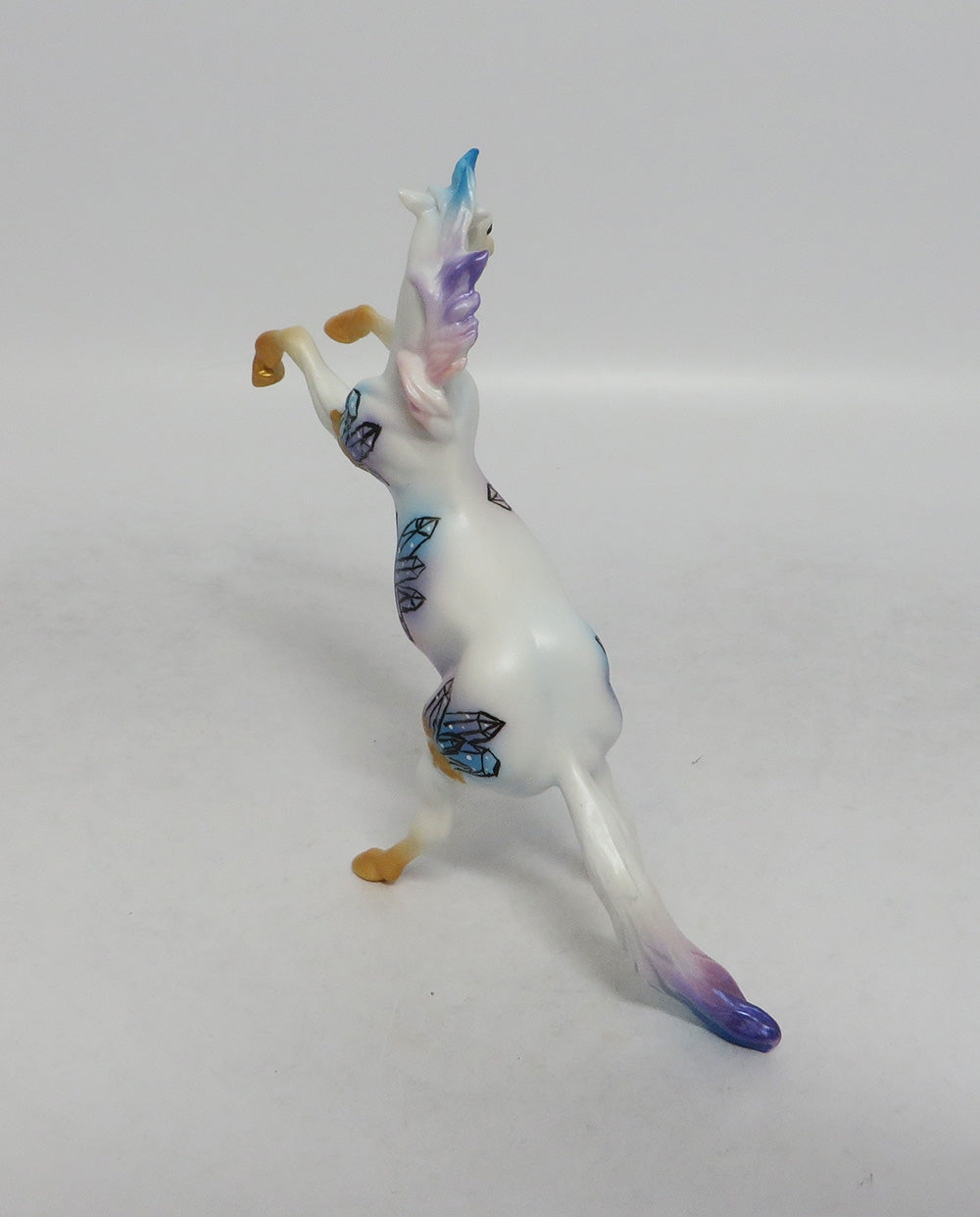 CRYSTAL- OOAK REARING CHIP DECORATOR BY JAS FANNING LHS 2018