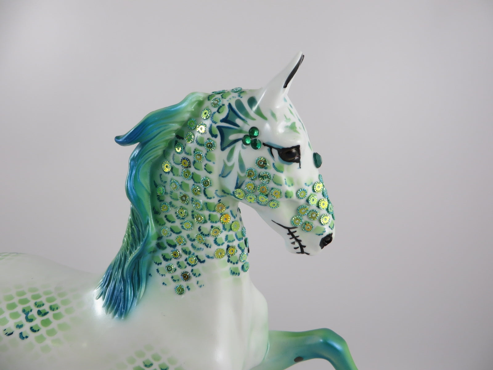 EL ESQUELETO -OOAK BLUE/GREEN DECORATOR SADDLEBRED MODEL HORSE 9/13/19