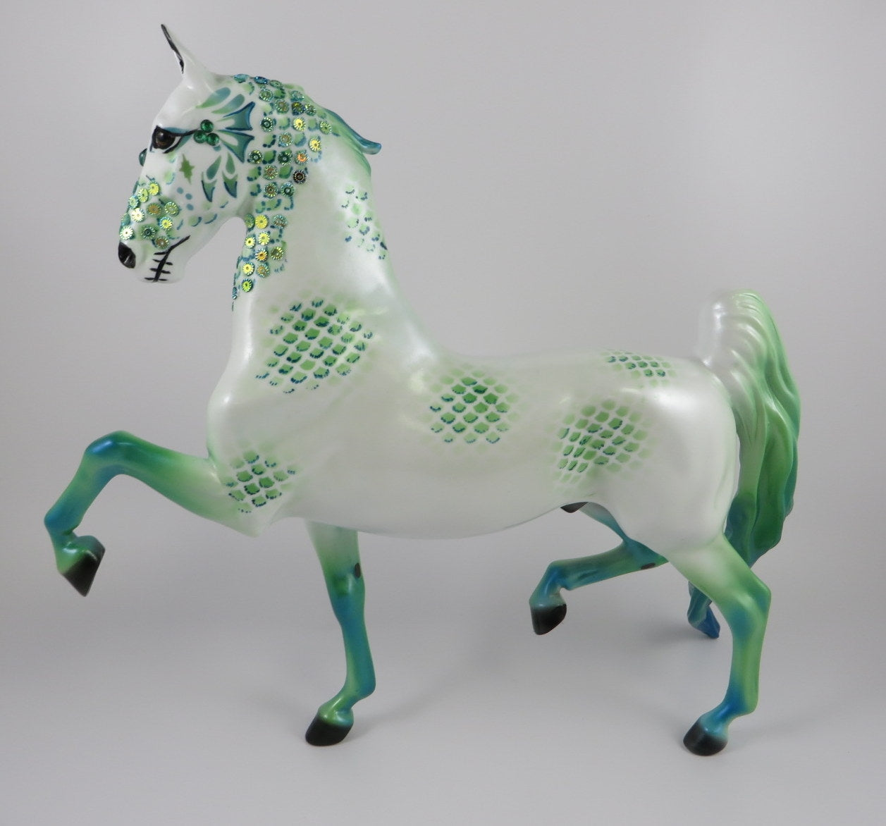 EL ESQUELETO -OOAK BLUE/GREEN DECORATOR SADDLEBRED MODEL HORSE 9/13/19
