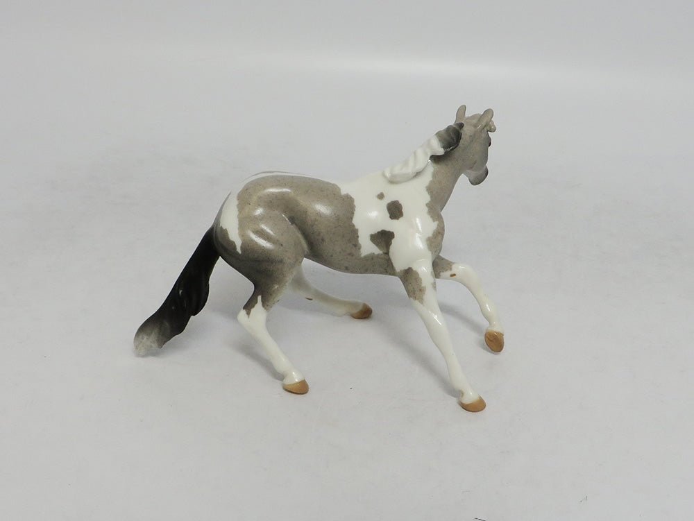 BAT GIRL AND ROBIN- OOAK BLUE ROAN CUTTER AND CALF CHIP BY AUDREY DIXON LHS 2018