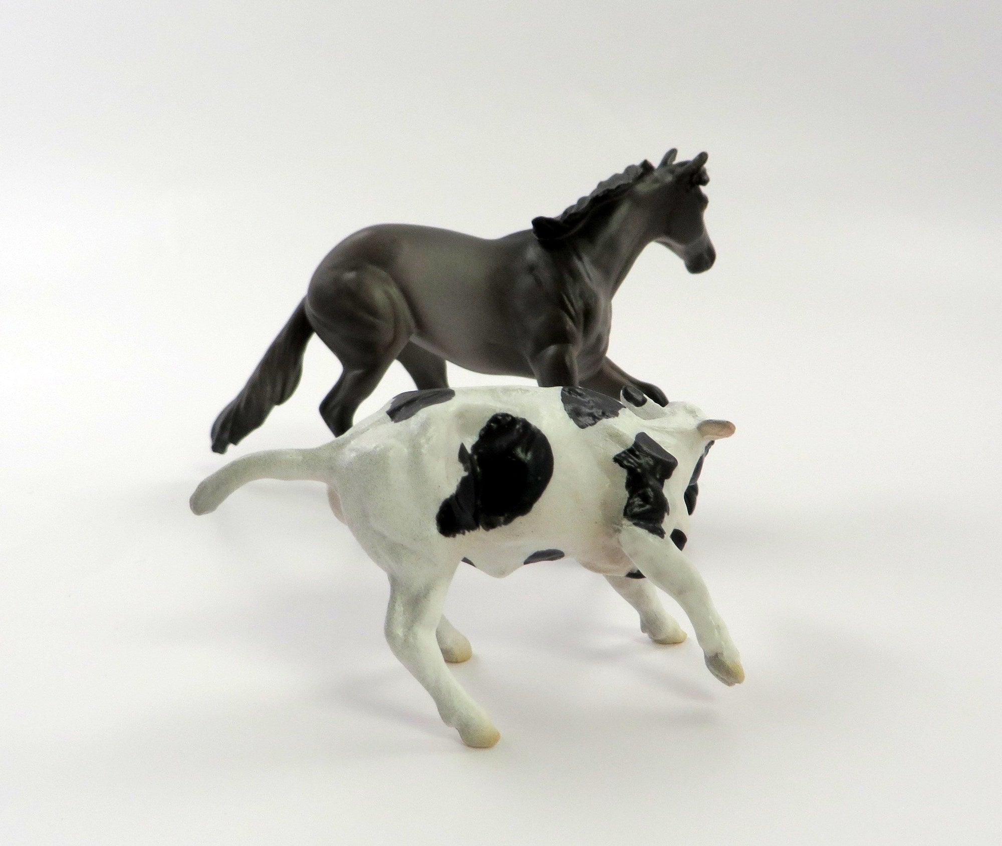 KEEN AND PEELE-OOAK DAPPLE GREY CUTTER AND CALF MODEL HORSE 5/10/19