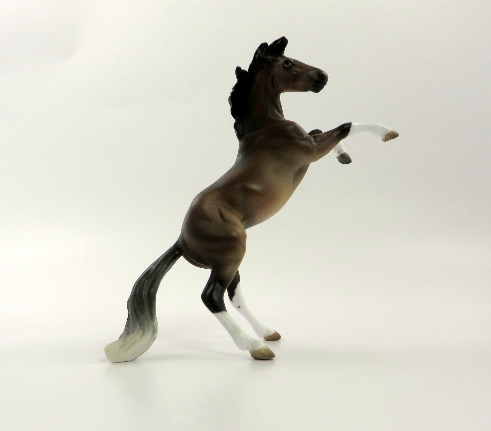 DOUBLE DEMAND --- LE-2 BAY REARING CHIP BY MISSY FOX 5/10/19