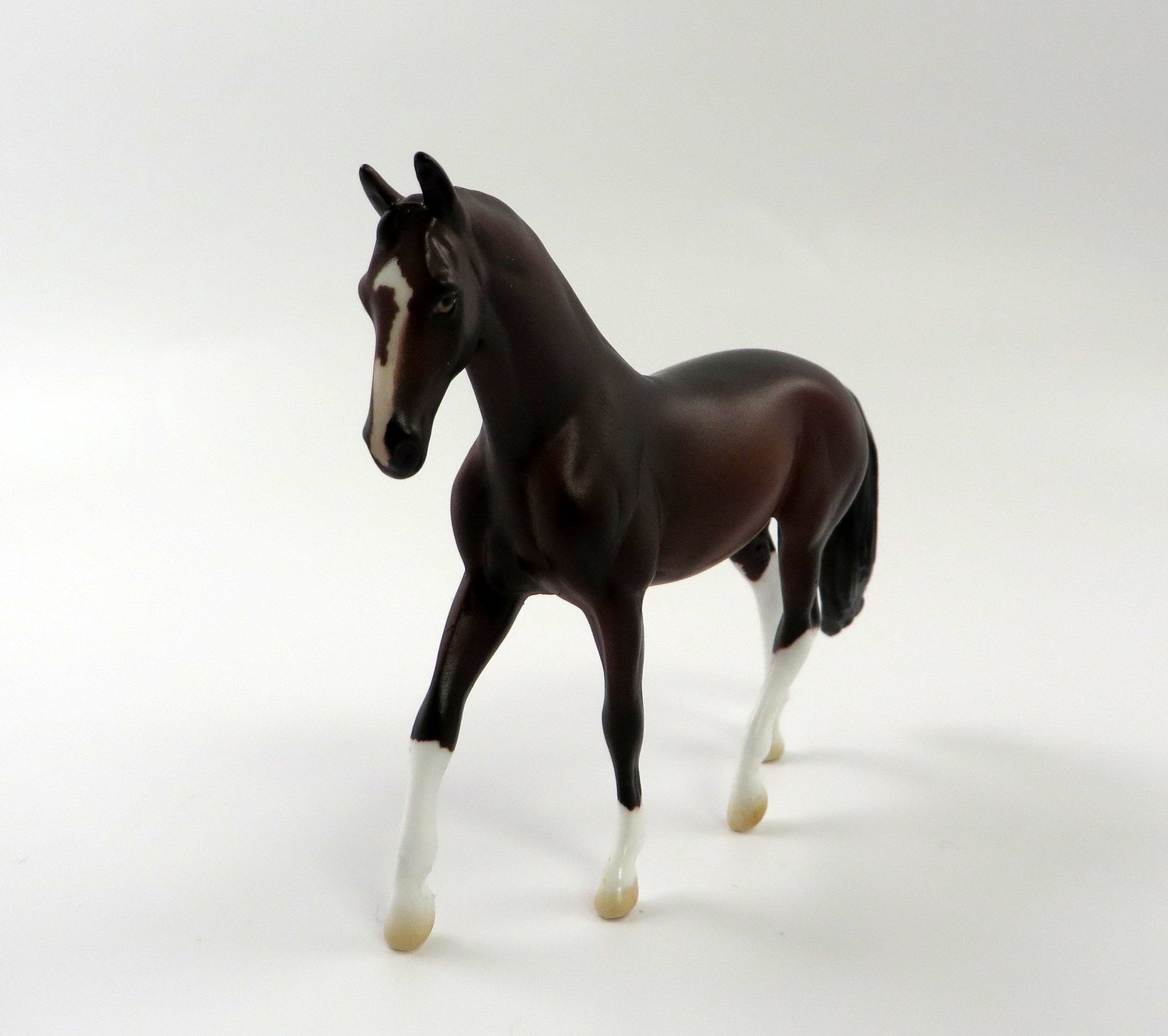 MATCH POINT-- OOAK BAY WARMBLOOD CHIP BY AMANDA HOSTETLER 5/10/19