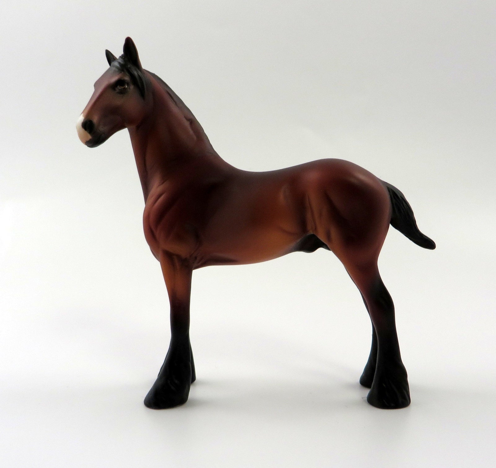 FRONT PAGE NEWS- LE-5- BAY CM STANDING DRAFT BY MISSY FOX 5/10/19