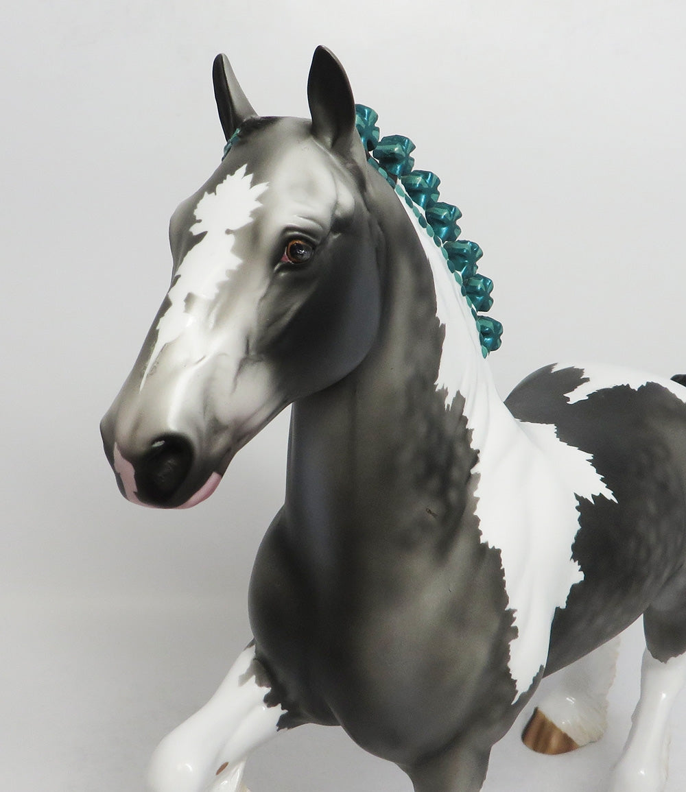 BEAMER-OOAK GREY TOBIANO TROTTING DRAFTER MODEL HORSE 8/24/18