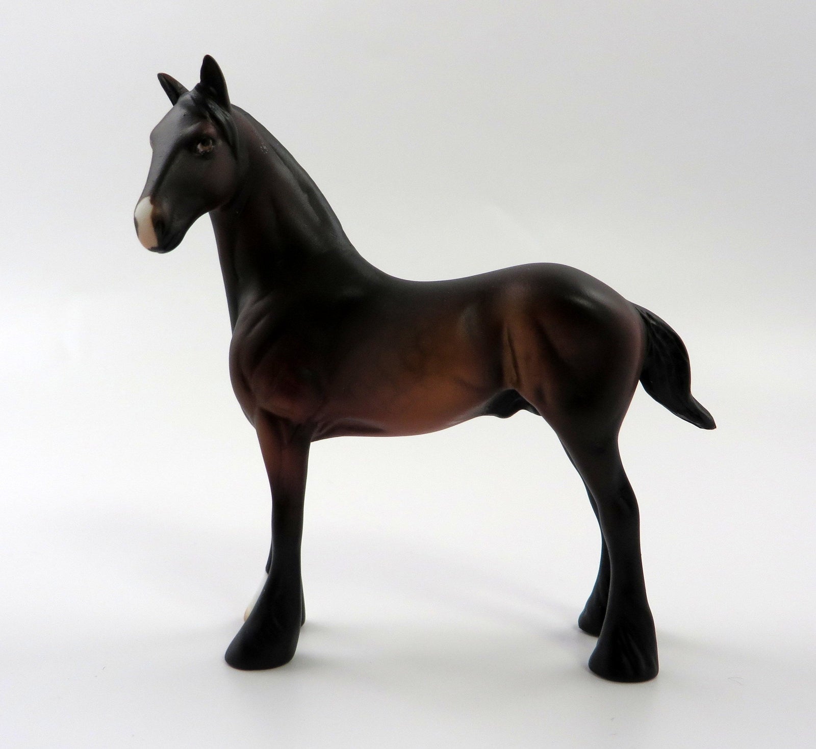 FREE VERSE-LE-5 DAPPLED SEAL BAY CM STANDING DRAFT BY MISSY FOX 5/10/19