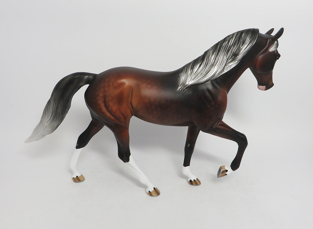 COOLIO-OOAK DAPPLE SILVER BAY TWH MODEL HORSE 8/31/18