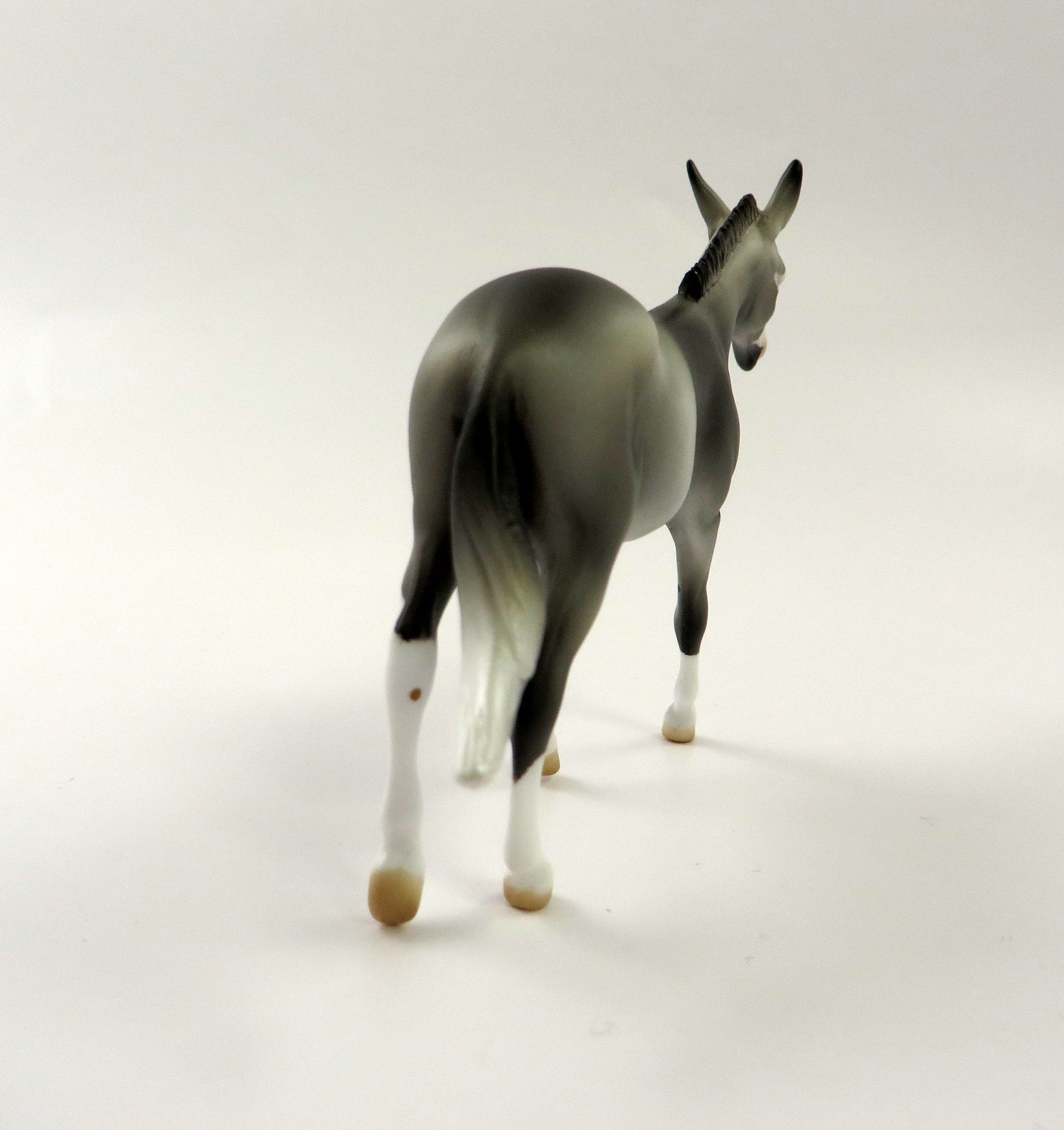 FROSTBITE-LE-4 DARK GREY CM MULE CHIP BY MISSY FOX 5/10/19