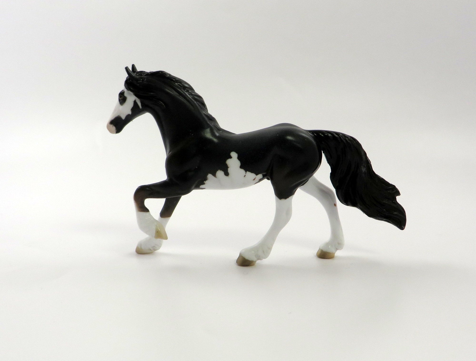 TIP THE SCALES-- OOAK -- DARK BAY PINTO FRIESIAN CHIP BY AMANDA HOSTETLER 5/10/19