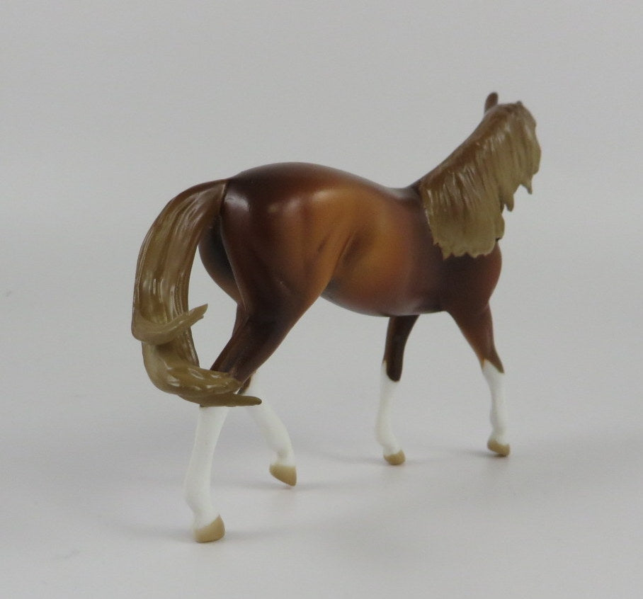 CIRQUE GLEE - OOAK CHESTNUT CM WARMBLOOD CHIP MODEL HORSE BY AUDREY DIXON LHS 19