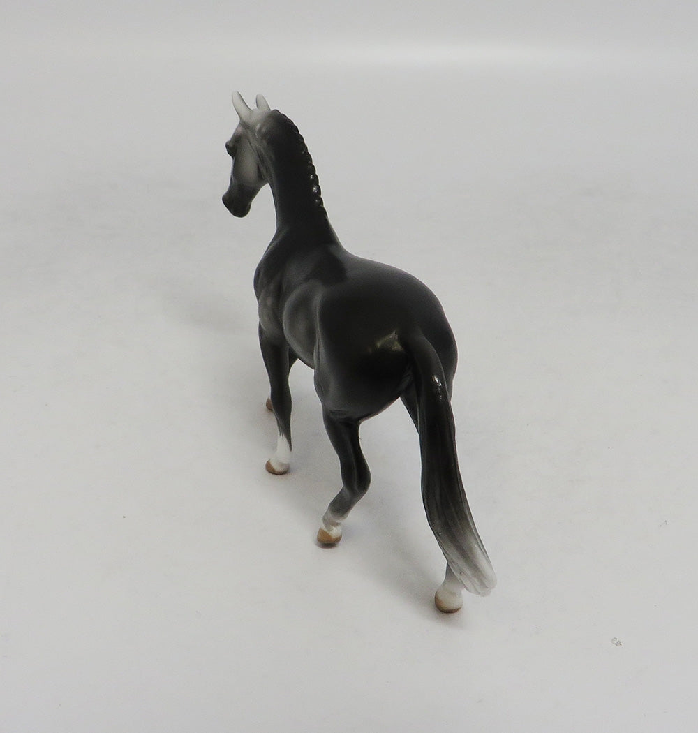 POCKET WOCKET-OOAK DAPPLE GREY WARMBLOOD CHIP LHS 2018