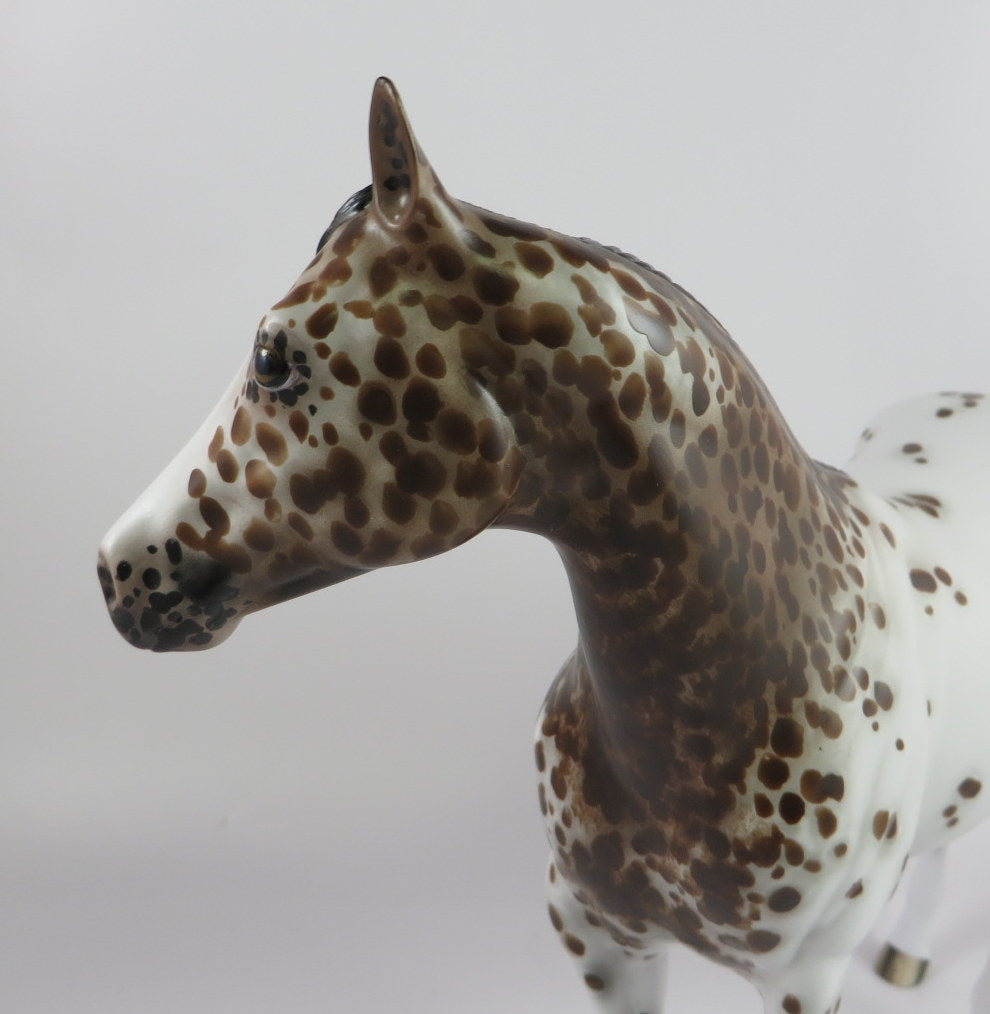 EQUINOX - OOAK BAY LEOPARD ISH MODEL HORSE BY SHERYL LEISURE 9/20/19
