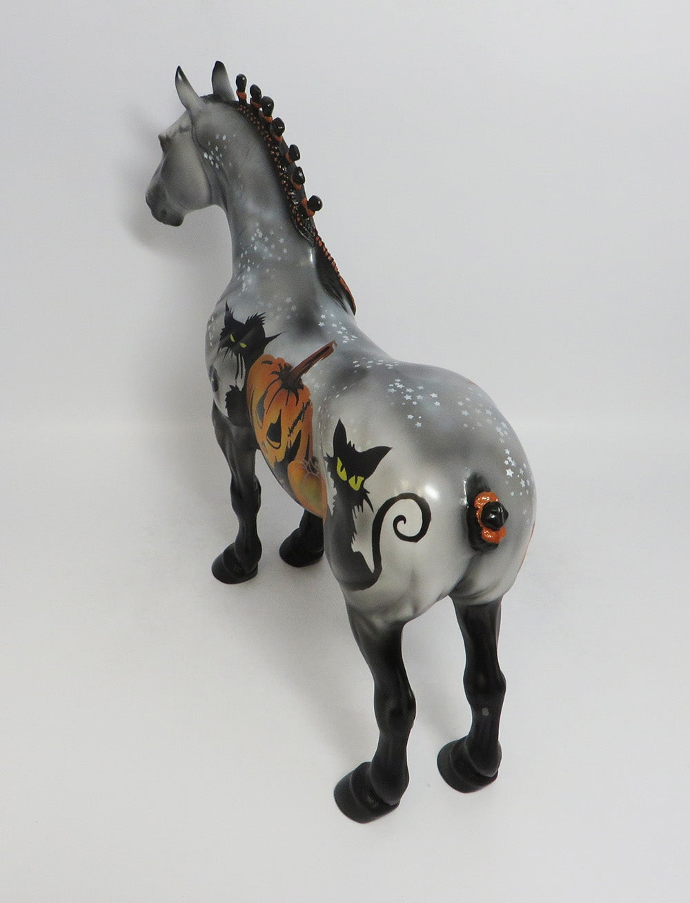 SCARDEY CAT-OOAK HALLOWEEN DECORATOR BY DAWN QUICK 8/31/18