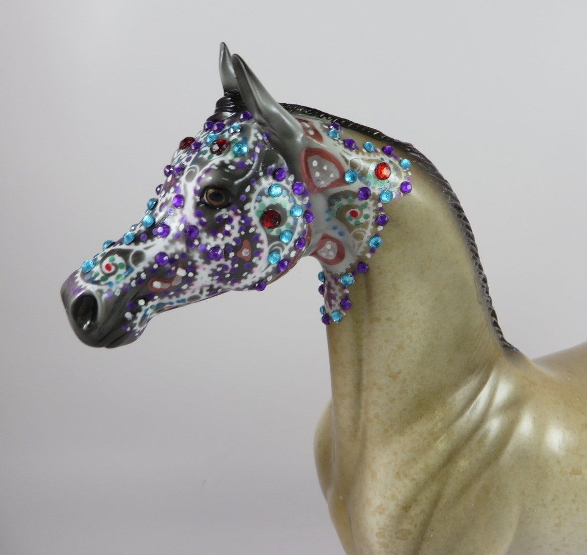 NICHYE -OOAK BUCKSKIN SUGAR SKULL DECORATOR ARABIAN MODEL HORSE BY DAWN QUICK 9/20/19