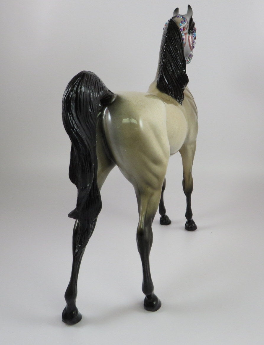 NICHYE -OOAK BUCKSKIN SUGAR SKULL DECORATOR ARABIAN MODEL HORSE BY DAWN QUICK 9/20/19