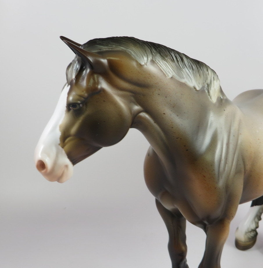 ANNIE-OOAK BAY ROAN HEAVY DRAFT MARE MODEL HORSE LHS 19
