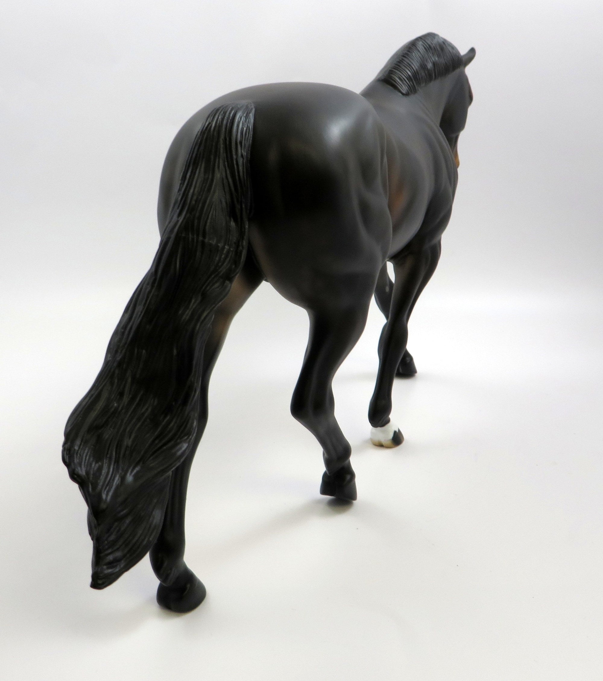 KILPECK-OOAK DARK DAPPLE BAY IRISH DRAFT MODEL HORSE 5/23/29