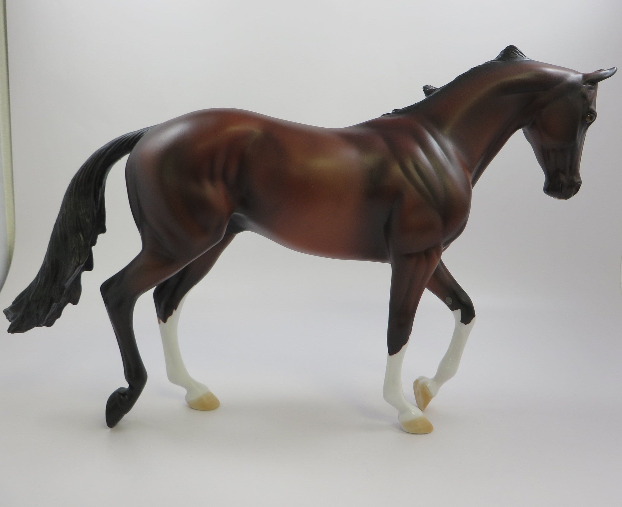 ROYALET-OOAK BAY THOROUGHBRED MODEL HORSE EQ 2019