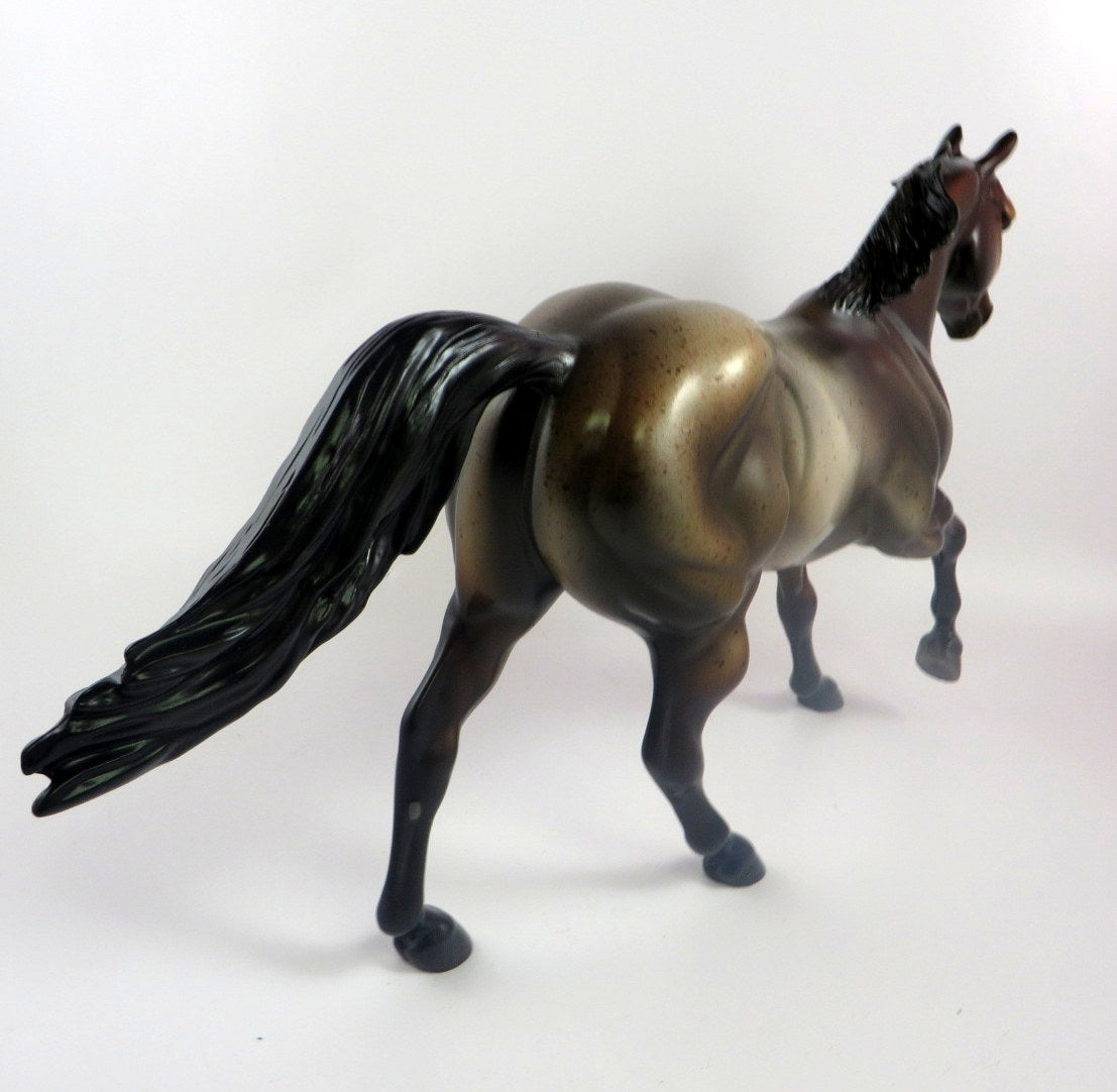 SPOTTED SPECTACLE - OOAK BAY ROAN FOUNDATION QUARTER HORSE BY MISSY FOX LHS 2019