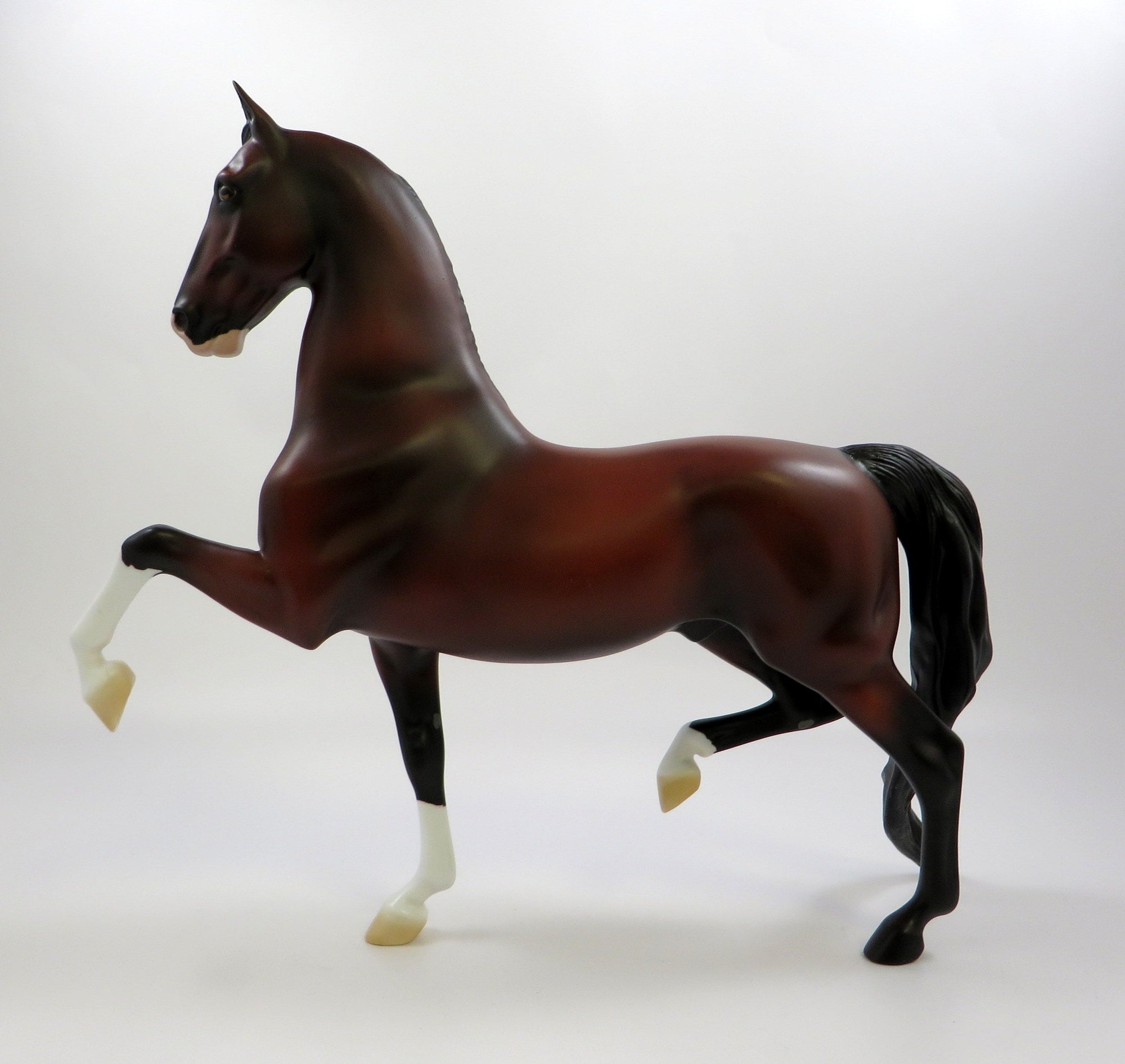 ROYAL BABE-OOAK BAY SADDLEBRED MODEL HORSE EQ 2019