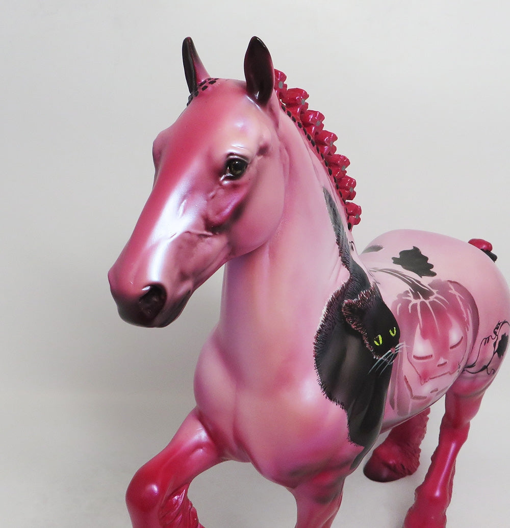 PINKY-OOAK CAT DECO TROTTING DRAFTER MODEL HORSE MM 2018