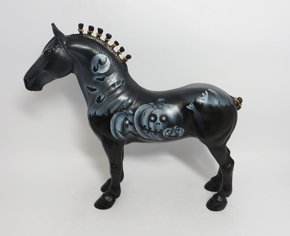 MDNIGHT HOUR-OOAK STANDING DRAFT MODEL HORSE MM 2018