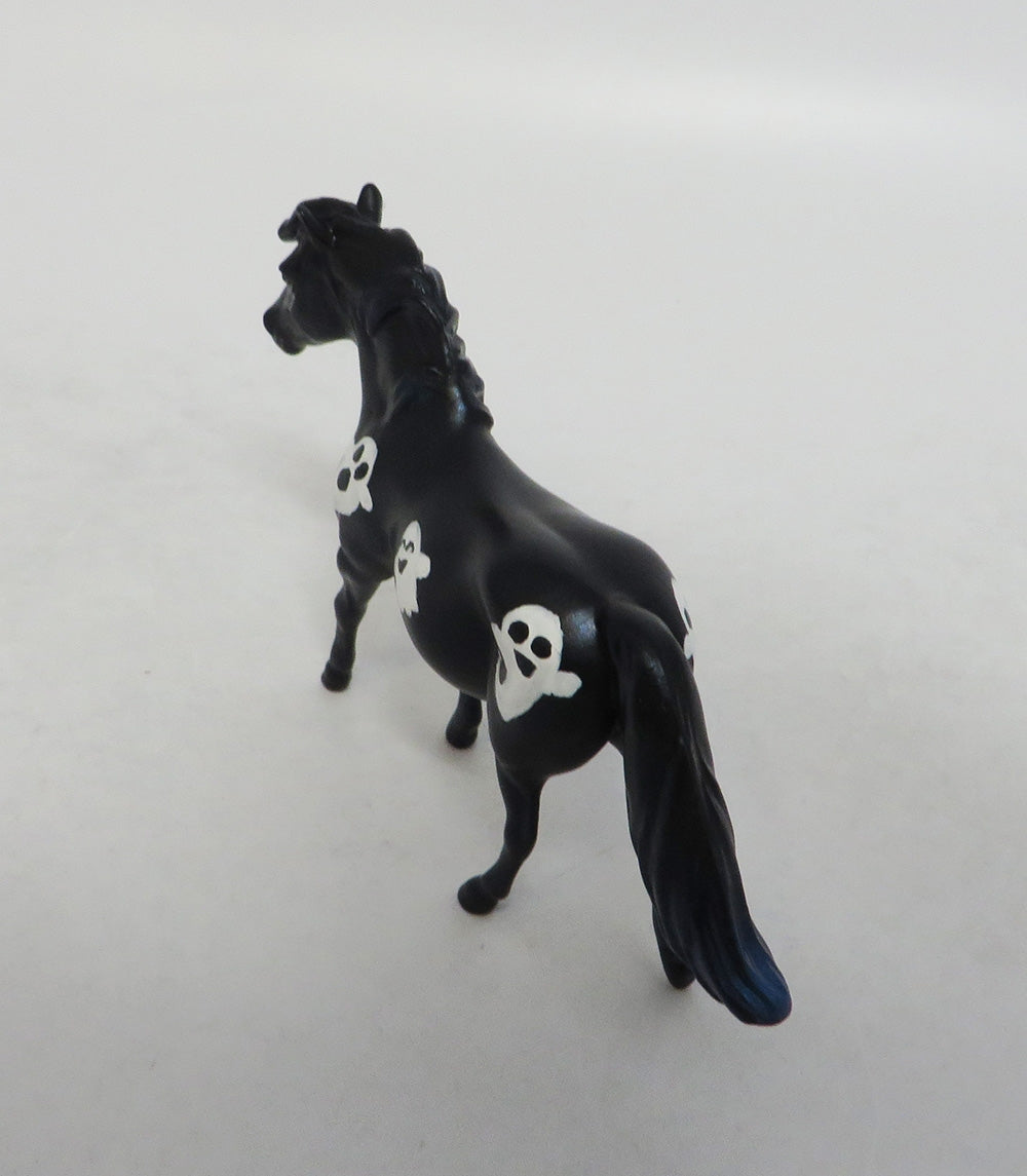 BOO-OOAK HALLOWEEN DECO PONY CHIP LHS 2018