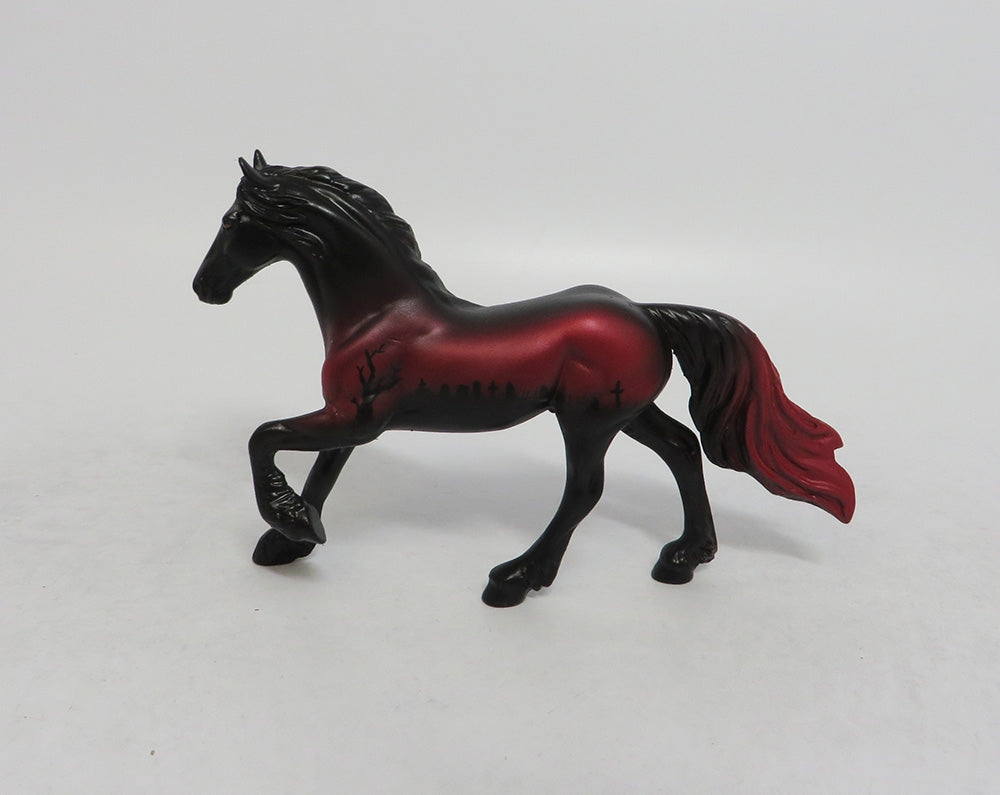 RED DAWN-OOAK HALLOWEEN DECRATOR FRESIAN CHIP LHS 2018