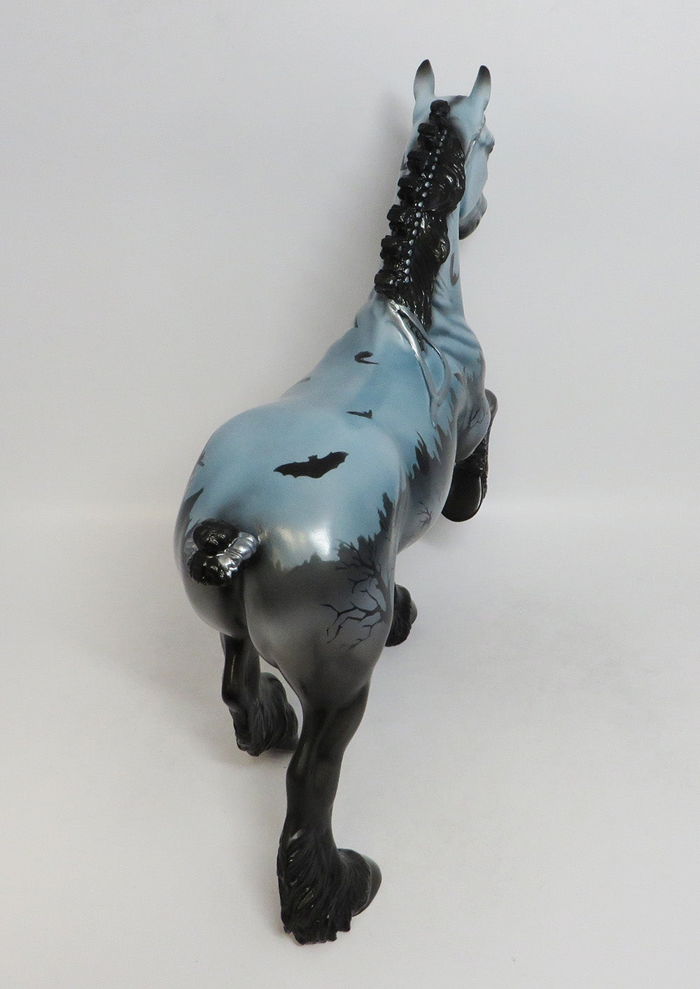 GARGOYLE-OOAK HALLOWEEN TROTTING DRAFTER MODEL HORSE 9/7/18