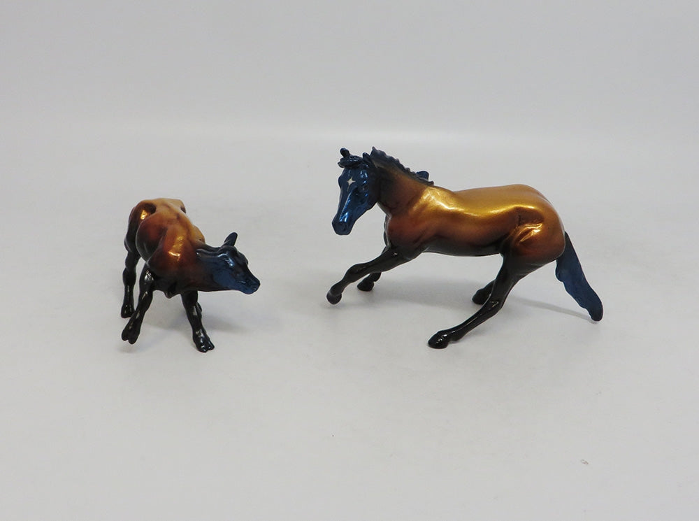 KATE & CASTLE COW- LE-5- FALL DECORATOR CUTTER AND COW CHIP LHS 2018