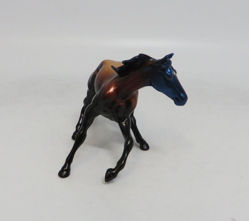 KATE &amp; CASTLE COW- LE-5- FALL DECORATOR CUTTER AND COW CHIP LHS 2018