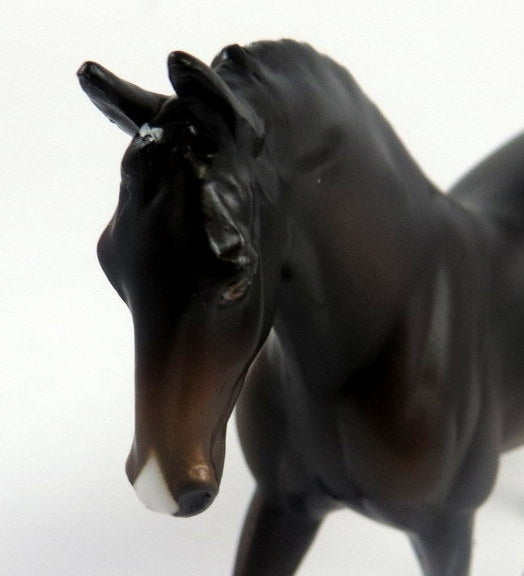 TAFFY -OOAK BAY WARMBLOOD MODEL HORSE LHS 19