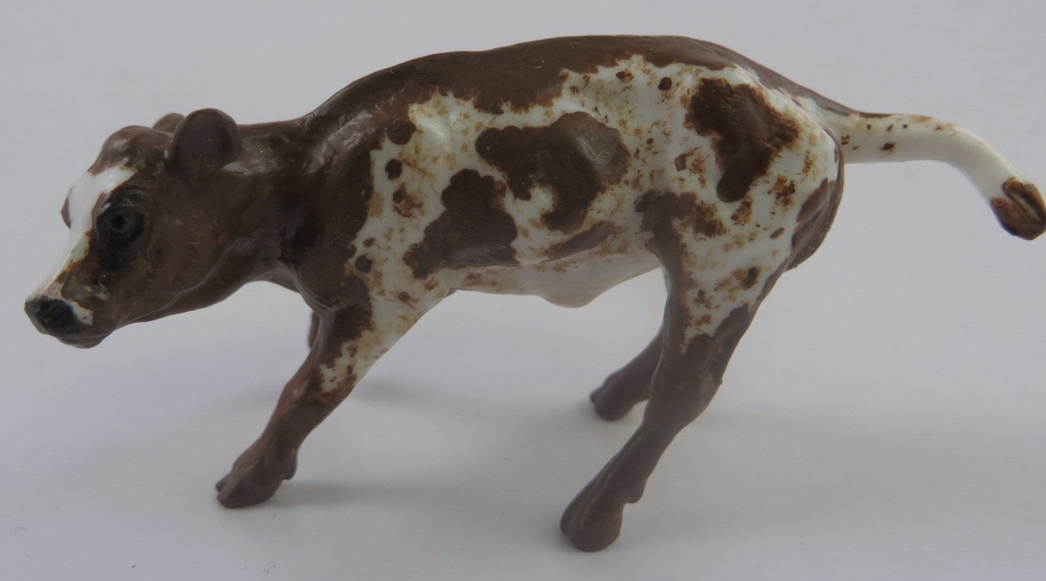COMMOTION -- OOAK BROWN BRINDLE COW CHIP BY ANDREA THOMASON LHS 19