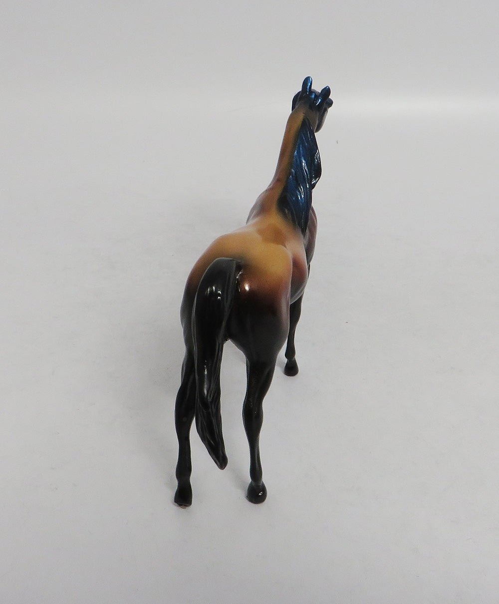 SHERLOCK HOOF- LE-5- ARABIAN DECORATOR CHIP LHS 2018