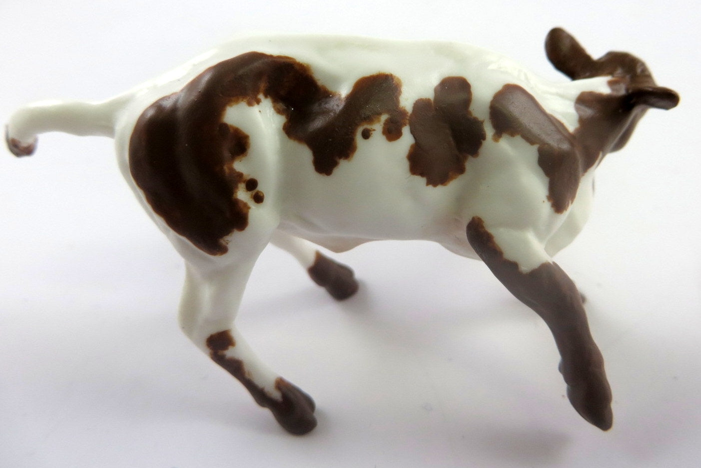 TORNADO -- OOAK LIGHT  BROWN PAINT COW BY ANDREA THOMASON LHS 19
