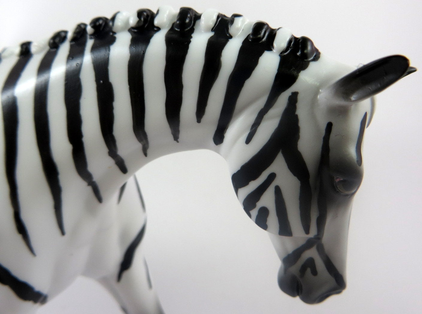 ZEBRA -LE-10 ZEBRA  WARMBLOOD PEBBLES BY AUDREY DIXON LHS 19