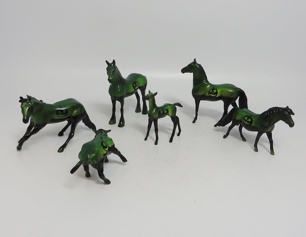 COOKIE MONSTER- GREEN LE- PONY MODEL CHIP 9/21/2018
