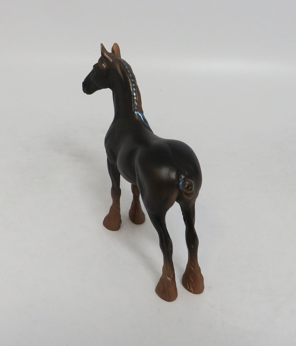 ROLO - OOAK STANDING DRAFT CHIP DECORATOR 9-19-2018