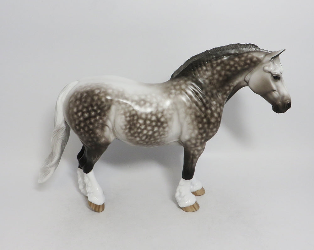 MYRYTLE-OOAK STAR DAPPLE GREY BUNNY MODEL HORSE BY SHERYL LEISURE 9/14/18