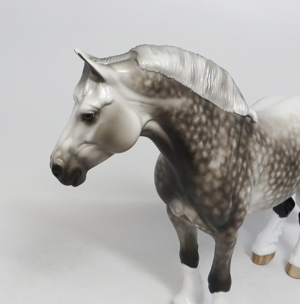 MYRYTLE-OOAK STAR DAPPLE GREY BUNNY MODEL HORSE BY SHERYL LEISURE 9/14/18