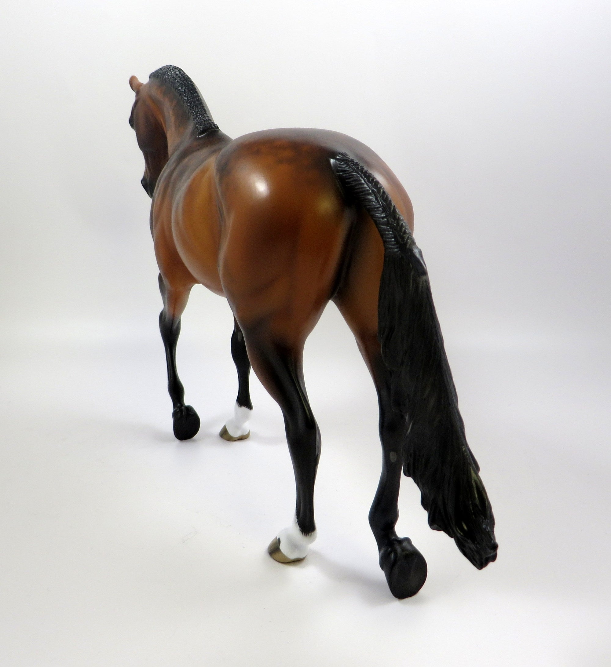 MIDNIGHT LACE-OOAK BAY THOROUGHBRED MODEL HORSE BY SHERYL LEISURE 5-30-19