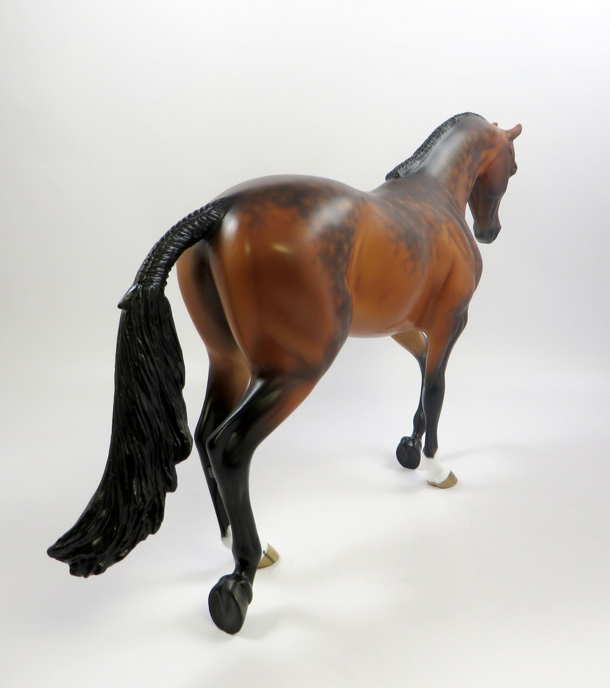 MIDNIGHT LACE-OOAK BAY THOROUGHBRED MODEL HORSE BY SHERYL LEISURE 5-30-19
