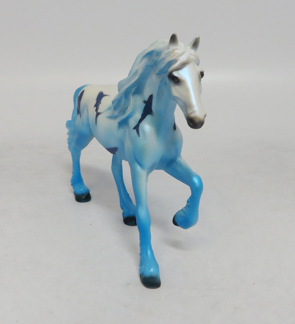 SHARK WEEK!-LIMITED EDITION SHARK SCHOOL FRESIAN CHIPS 9/17/18