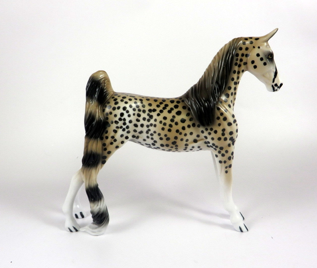 CHEETAH- LE-10- CHEETAH SADDLEBRED PEBBLE LHS BY AUDREY DIXON 2019